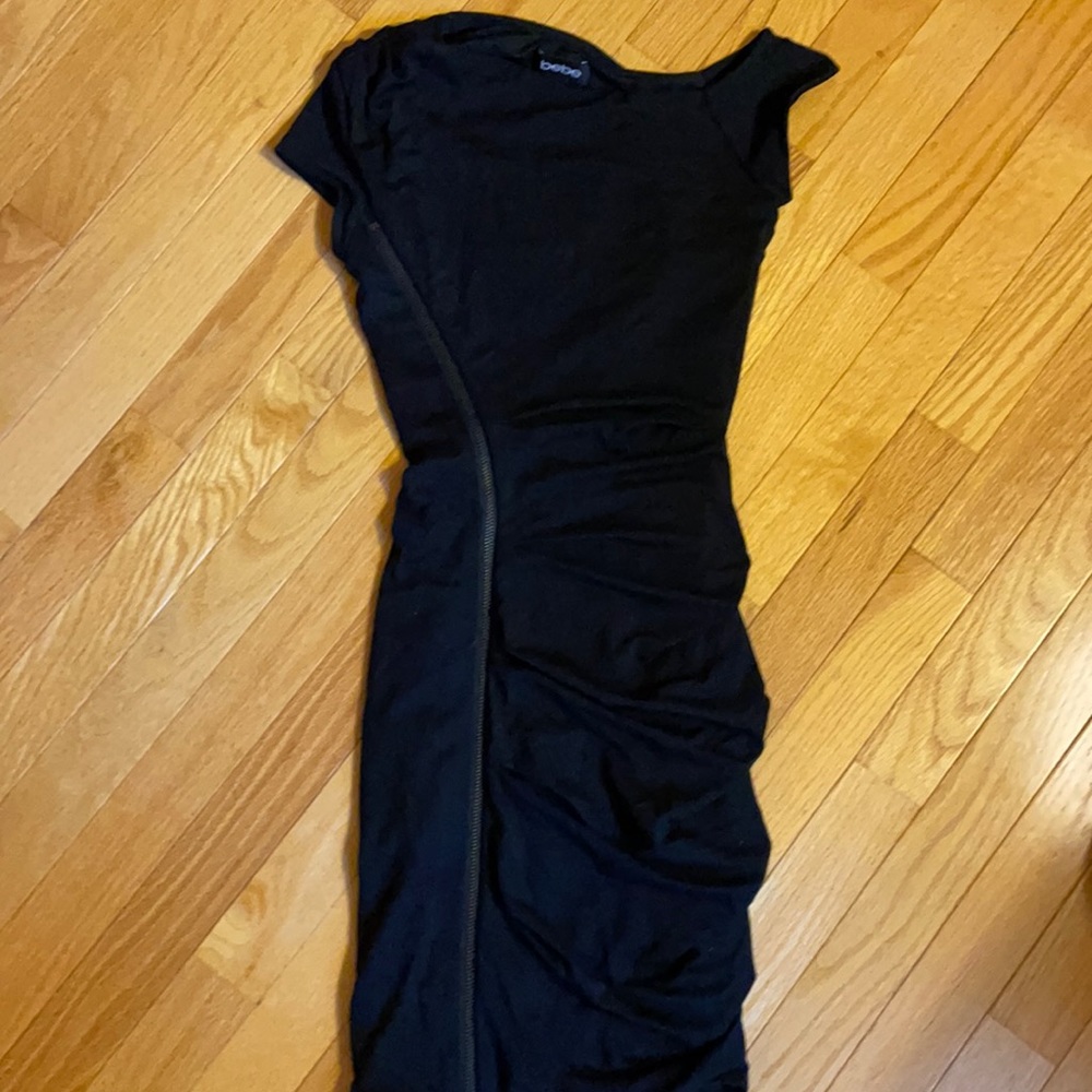 Bebe bodycon black mini dress zipper detail